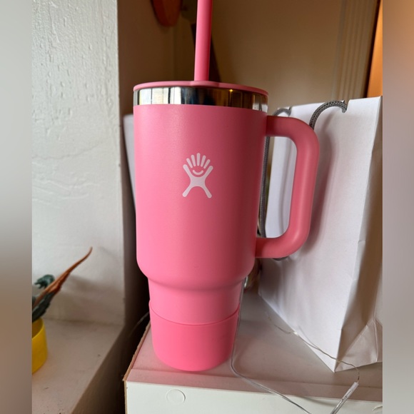 Custom Pink Hydroflask - Picture 3 of 3